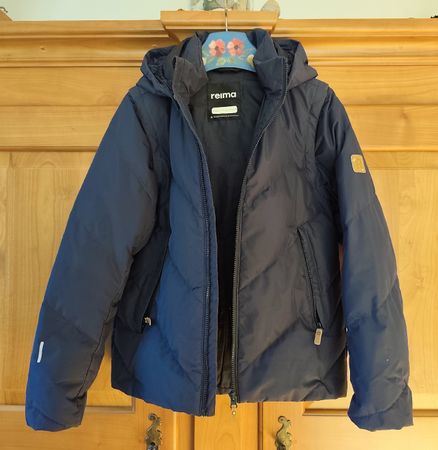 Reima Daunenjacke dunkelblau mit Kapuze in Gr.158
