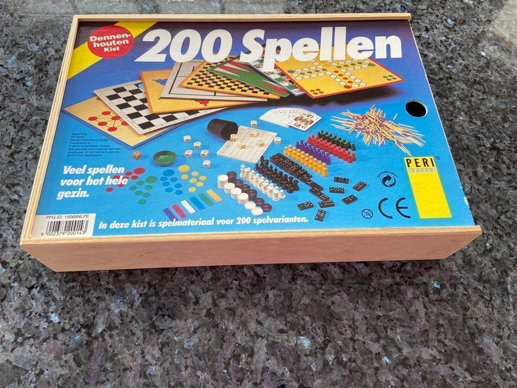 Giochi: Spielebox mit 200 Spiele in Holzbox – Usato da Beatenberg venduto da buy2you 3