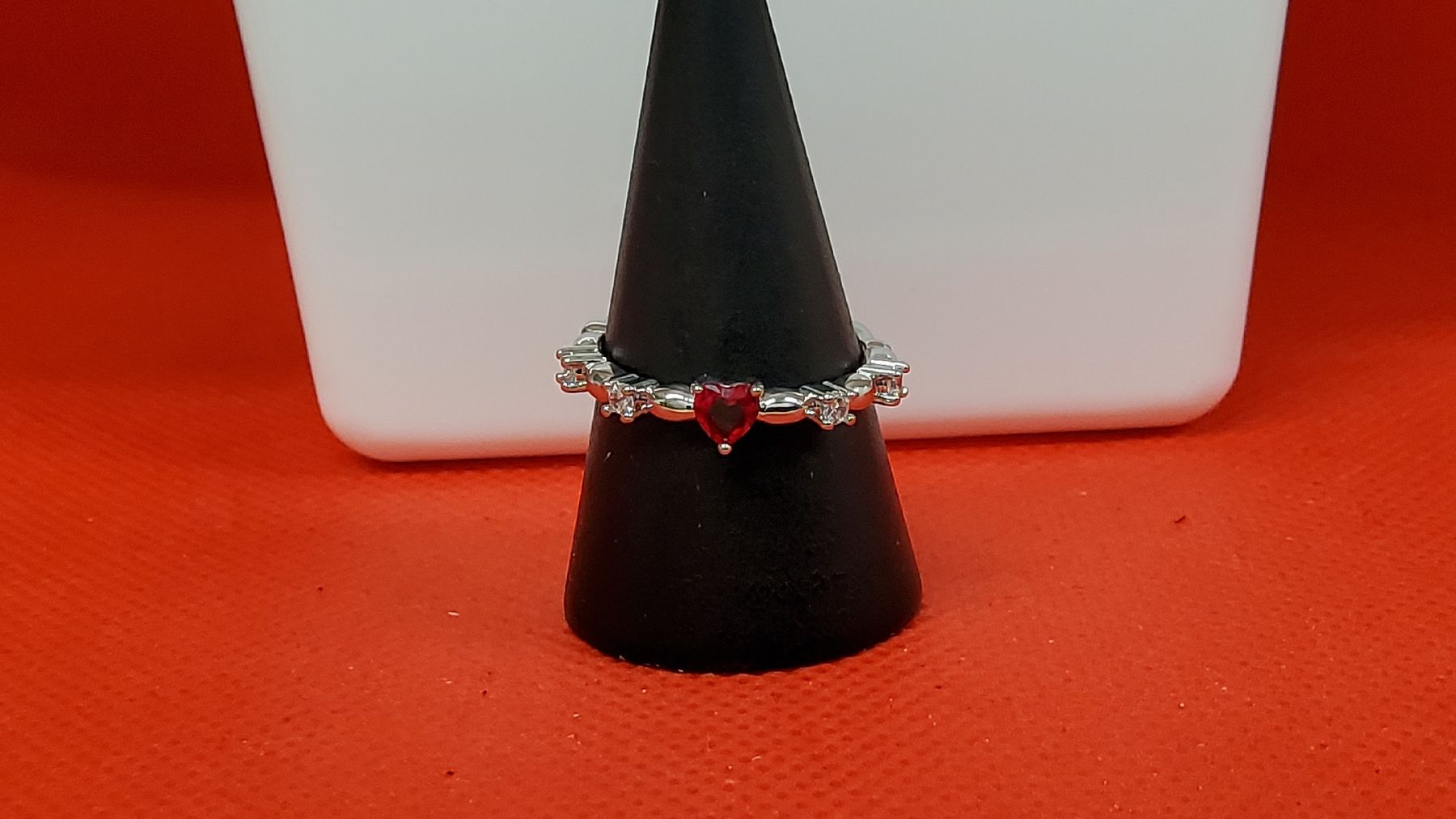 Anelli: Herz Ring mit Zirkonia Steinen, , Grösse 17mm – Nuovo (secondo la descrizione) da Herisau venduto da Nluanalucas