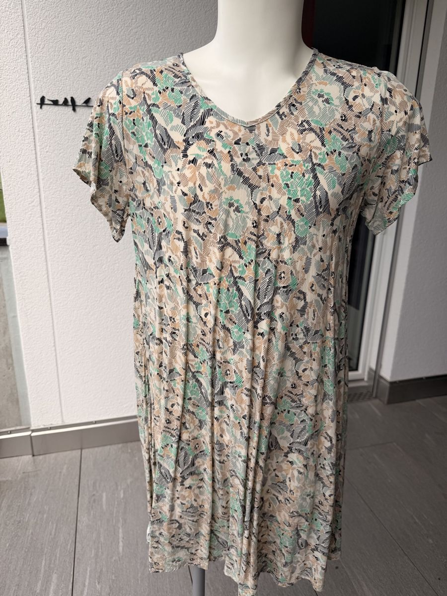 Robes: SOYACONCEPT Kleid Kurzarm Blumenmuster Grösse L  – D'occasion à Biberist par Mi58