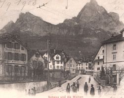 1903 Schwyz/belebte Gasse/Haus E.Steiner
