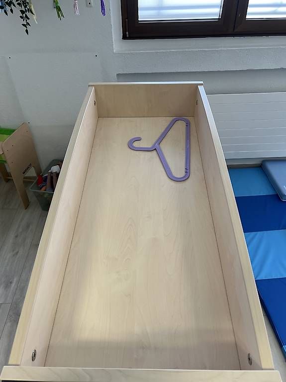Spielzeuge: Meuble déguisement – Gebraucht aus Riddes von ali_2cpn 2