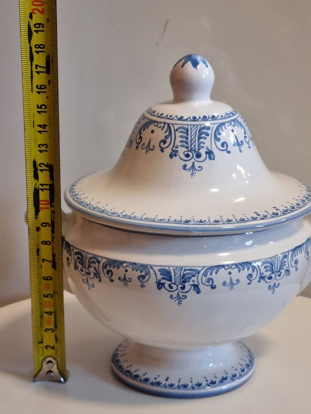 Zuccheriere: Fayence Deckeldose Lallier à Moustiers – Usato da Scharnachtal venduto da devin03 4