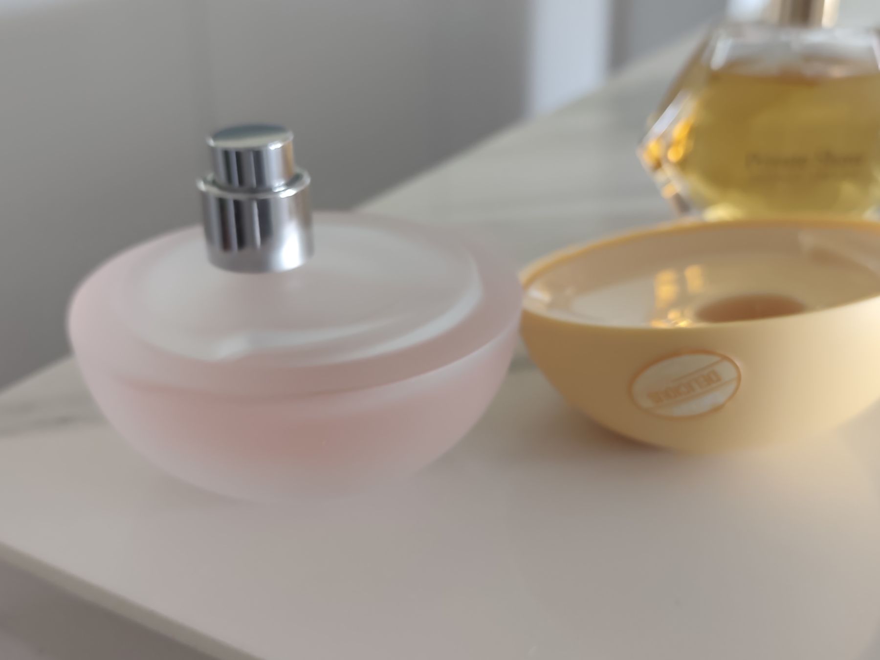 Parfum & Eau de Toilette: Parfume set – Gebraucht aus Männedorf von Ursik_OnlineShop 2