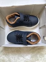 Chaussures enfant taille 23, comme neuves, automne parfait!