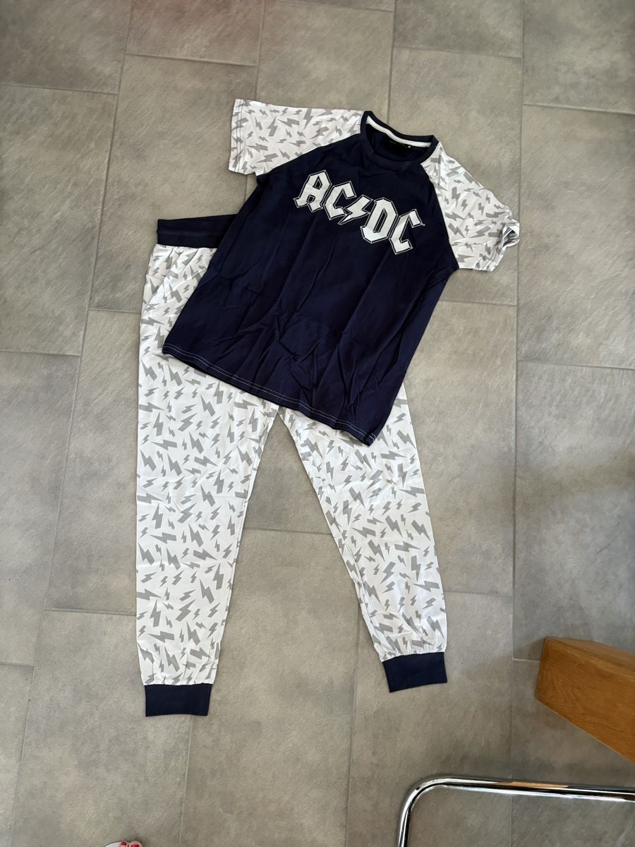 Pigiami: Pyjamaset AC/DC Collection Grösse M Neu  – Nuovo e nell'imballaggio originale da Güttingen venduto da Aberni81