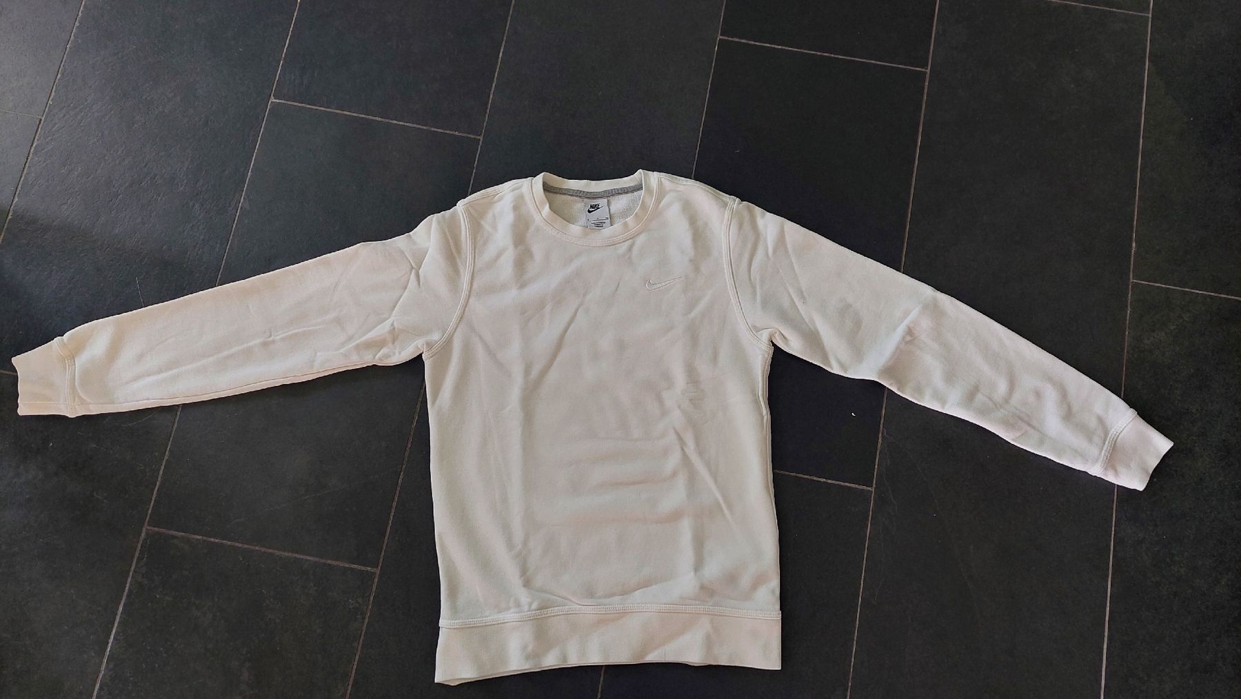 Nike Kleiderpakete: Nike Sweatshirts – Gebraucht aus Steinach von bra_hq6x 2