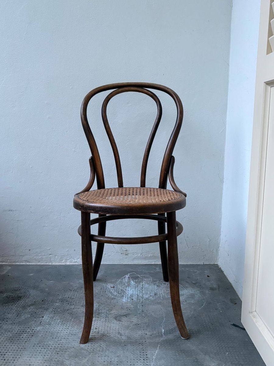 Sedie: Klassiker Holz Stuhl – Usato da Basel venduto da pca_d87v