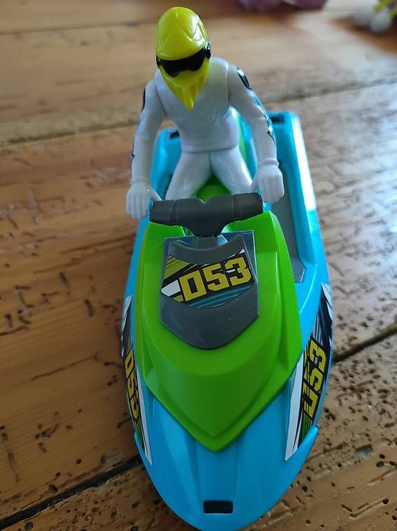 Altro: Petit jet ski avec pile – Usato da Bière venduto da bla_b9zg