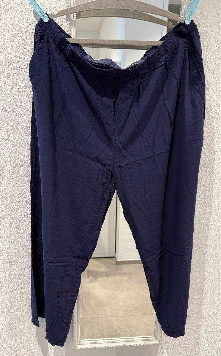 Only Hosen: Sommerhose Grösse 52  ONLY  – Gebraucht aus Pfeffikon LU von pepino17