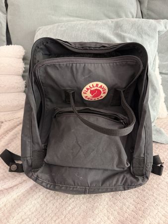 Rucksack Fjällräven Kånken schwarz gebrauchter Zustand