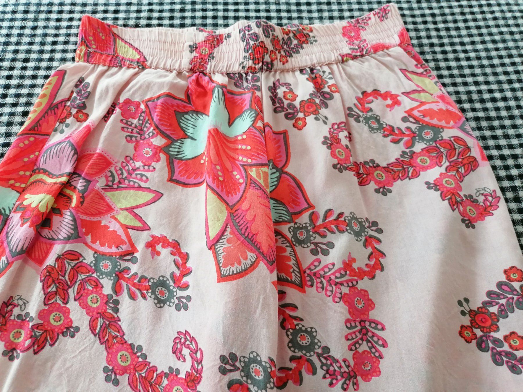 Hosen: Bunte, luftige Sommerhose aus Viskose – Neu (gemäss Beschreibung) aus Wallisellen von Muggeli1970 2