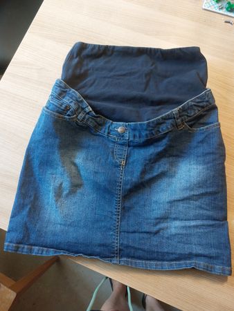Umstanskleider Gr 36 guter Zustand