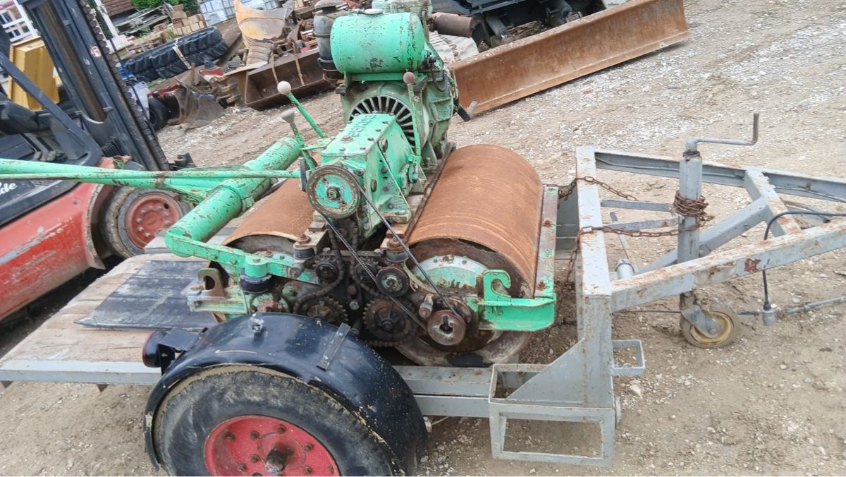 Bomag Escavatori: Walze mit Anhänger. zu Bagger – Usato da Niederbipp venduto da baggerch 2