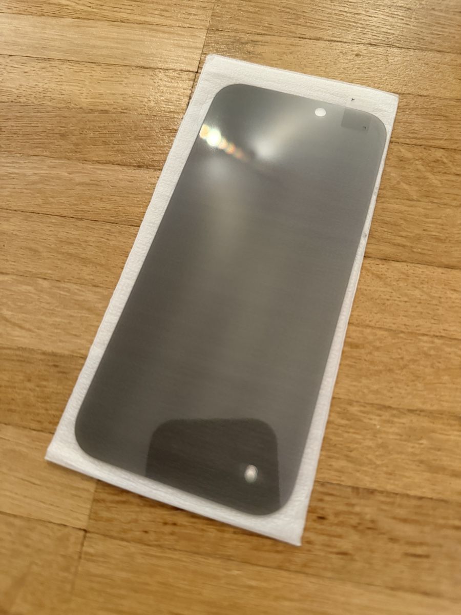 Covers & Schutzfolien: Premium Schutzhülle iPhone 17 Pro – Neu und originalverpackt aus Basel von sherlock_bs 2