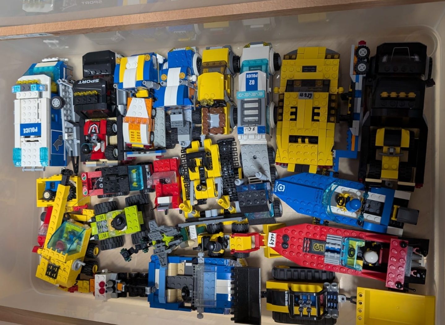 Lego Kit di costruzioni: Lego Konvolut Autos – Usato da Kyburg-Buchegg venduto da Rolf1velo