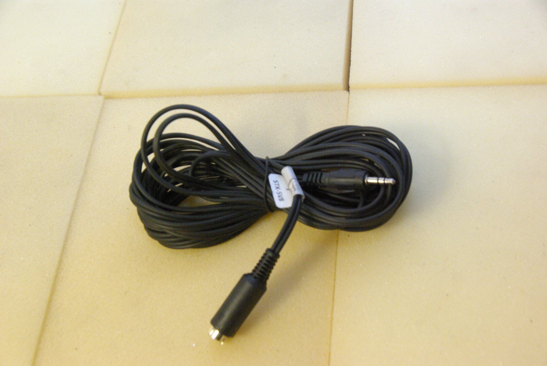 Kabel: AUX Kabel mit Video Anschluss – Neu (gemäss Beschreibung) aus Herisau von Cevianer1844