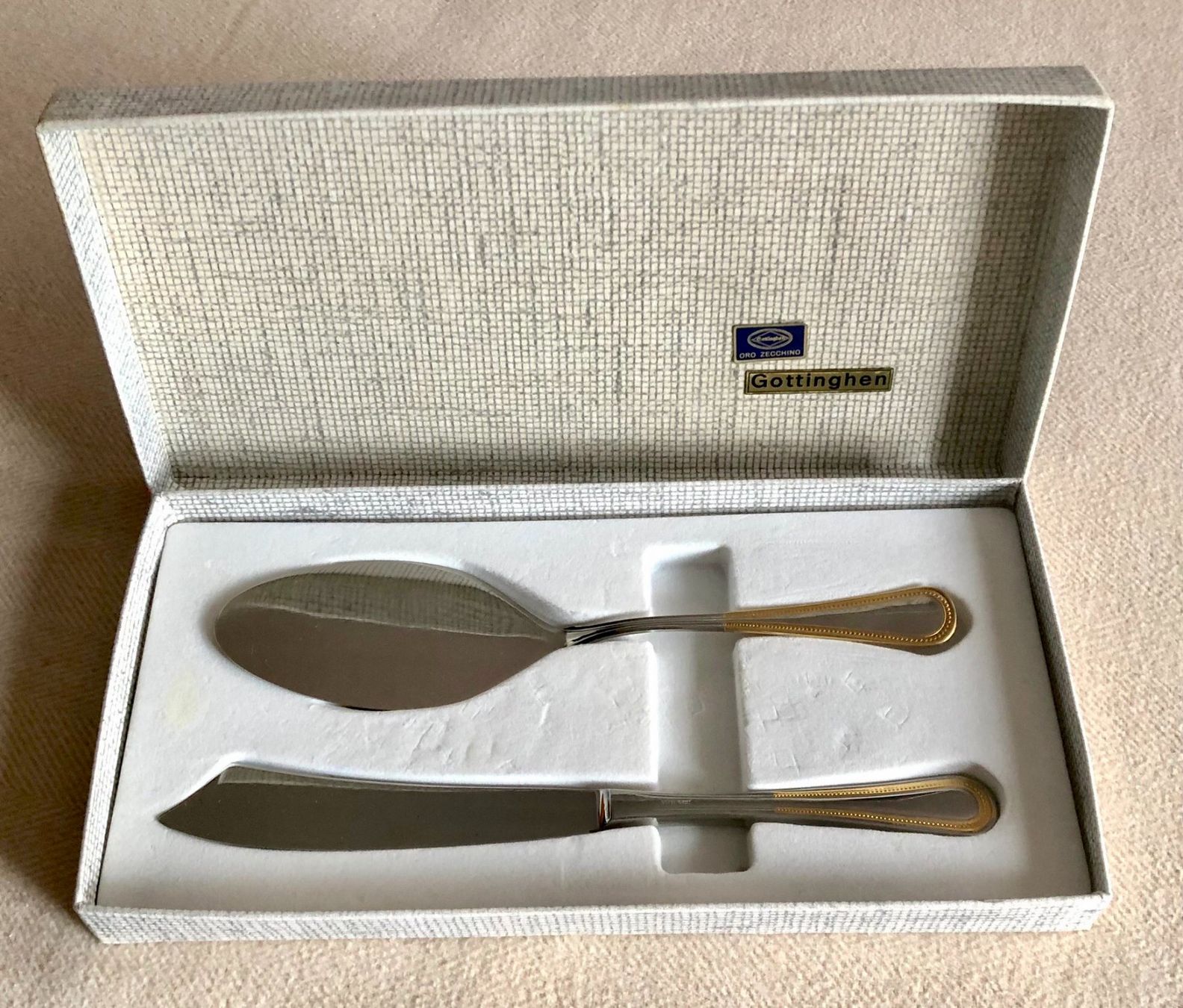 Bestecksets: Tortenschneideset – Neu und originalverpackt aus Naefels von Lenanae