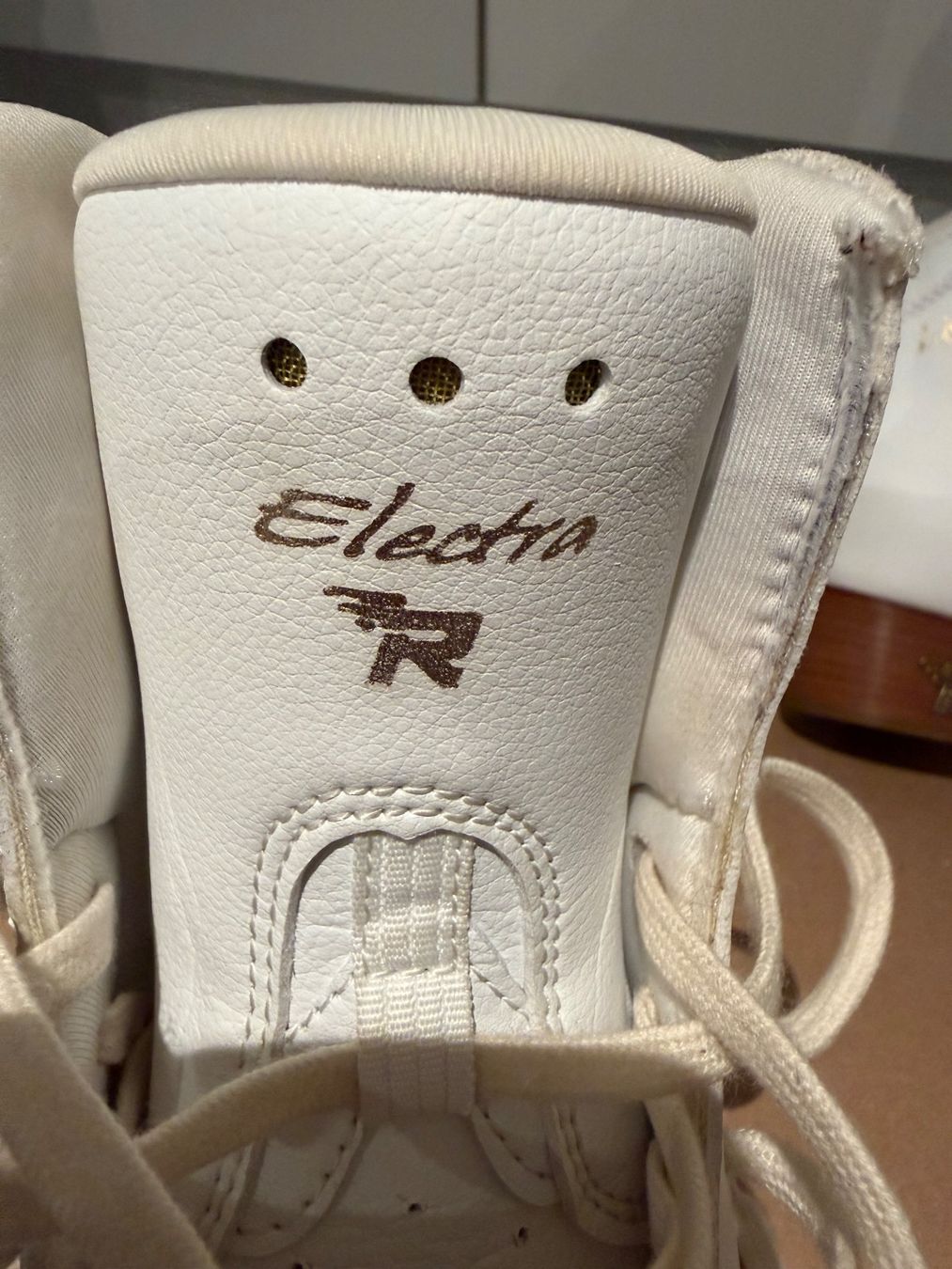 Schlittschuhe: Elektra white – Gebraucht aus Tägerwilen von tobler08 3