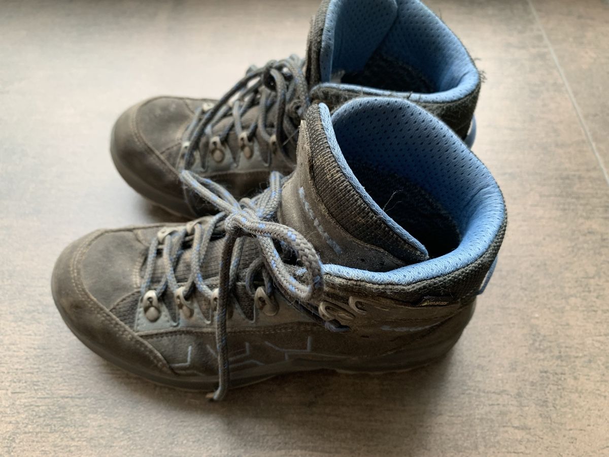 Lowa Scarpe per ragazzi: Lowa Wanderschuhe Gr. 36 – Usato da Stallikon venduto da Lumi_11 3