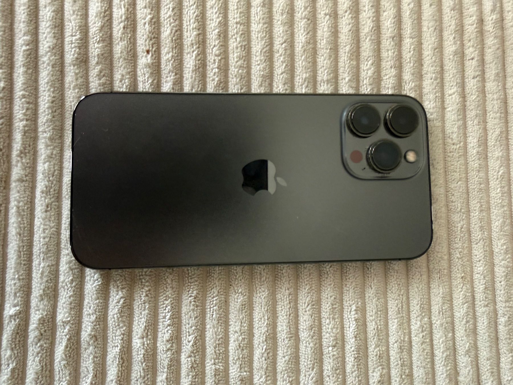 Apple Telefoni cellulari / Smartphones: iPhone 13 Pro Max, 256 GB , Top Zustand – Usato da Widen venduto da pet_jsc2 1
