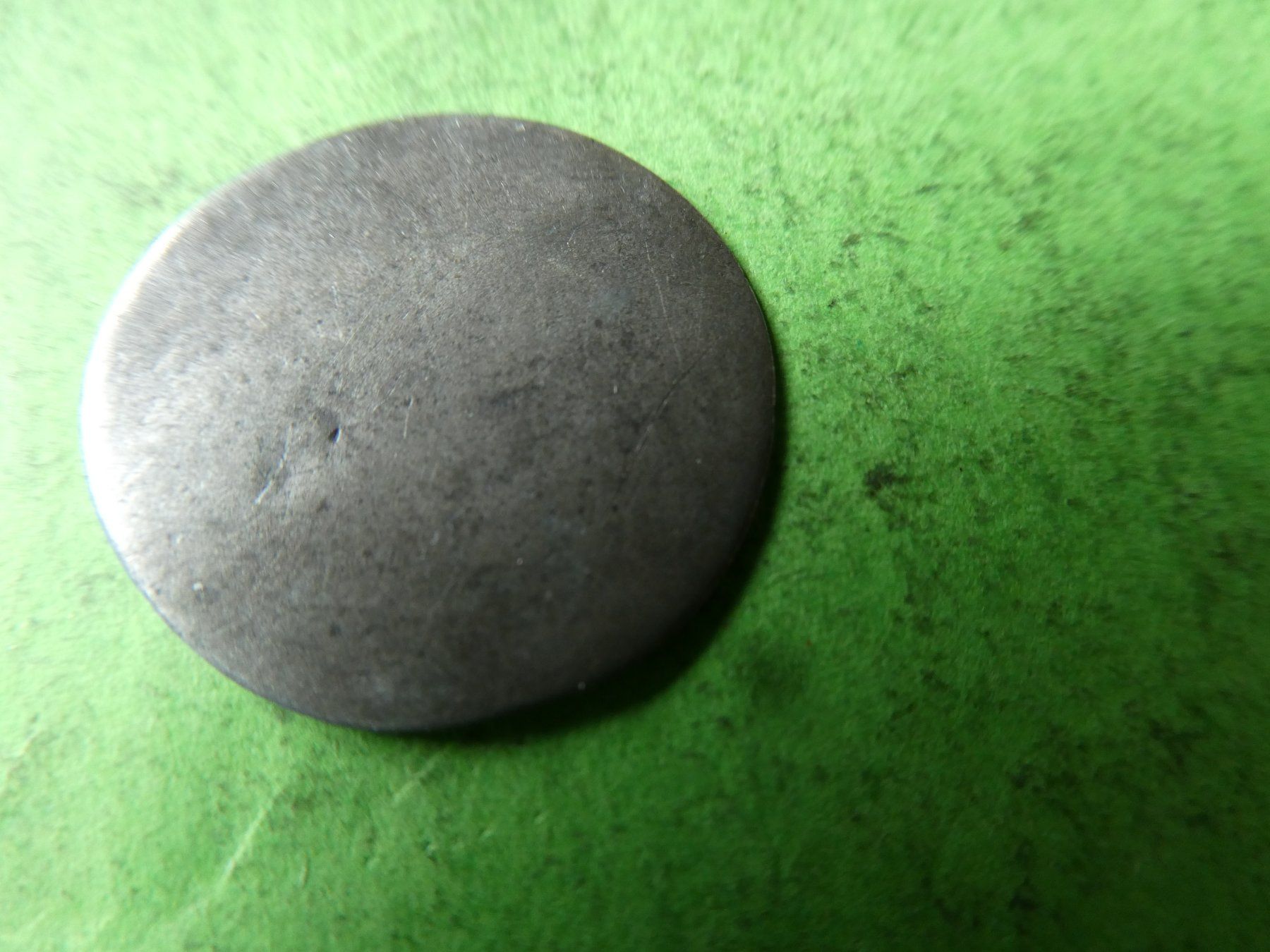 Tutti le monete: uralte Silbermünze 18 mm  0.95 gr – Usato da Hinterforst venduto da Rohusri