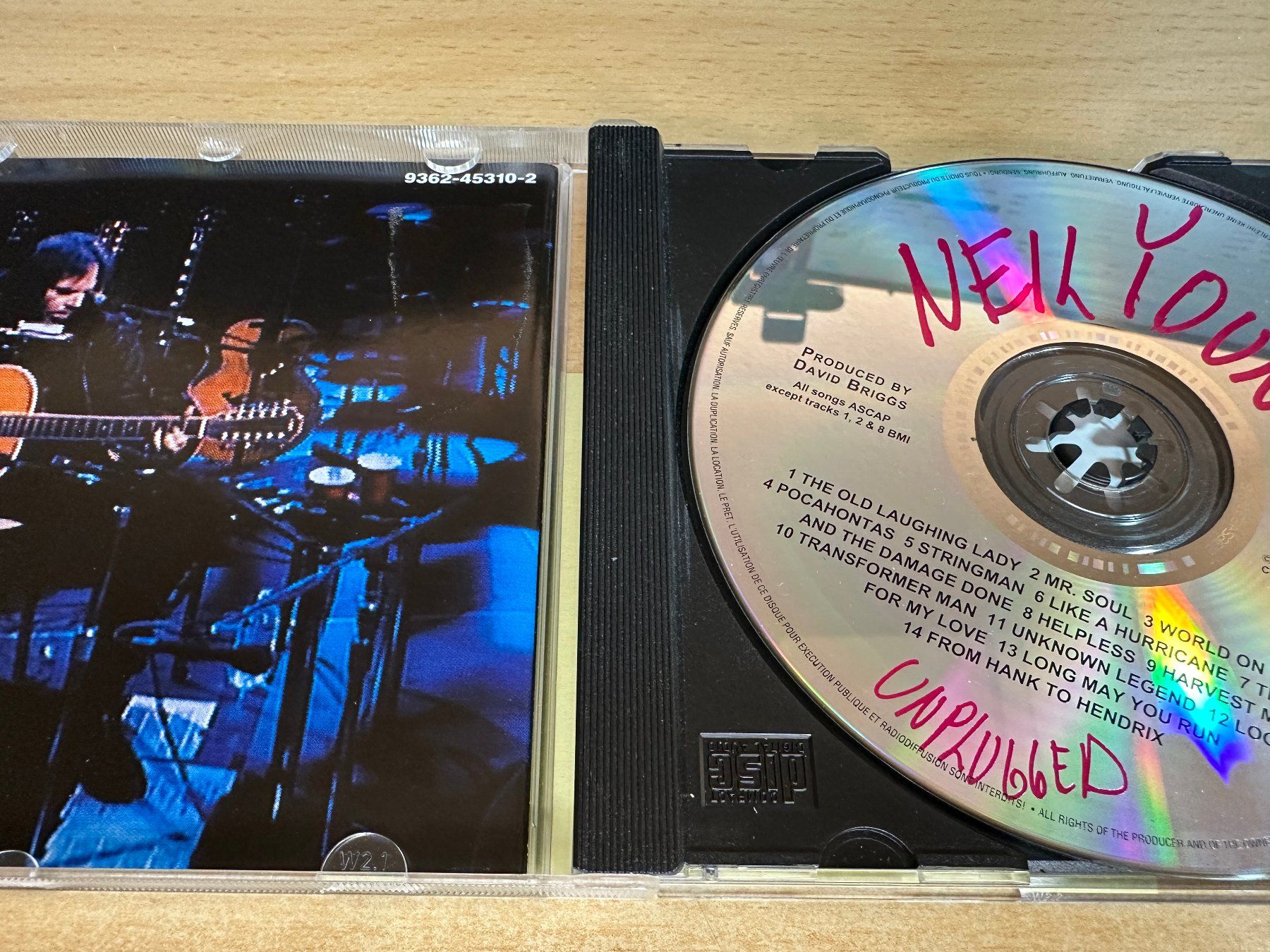CD: A1 Neil Young – Unplugged – Usato da Rikon im Tösstal venduto da Alpenmutz 2