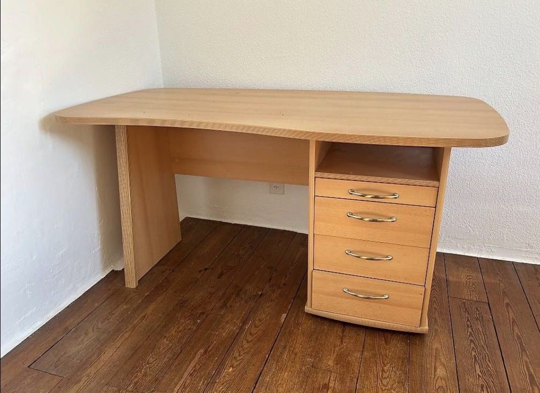 Tavoli: Tisch Gratis – Usato da Zürich venduto da vla_72d8