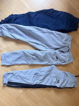 3 Trainerhosen Nike 158/170