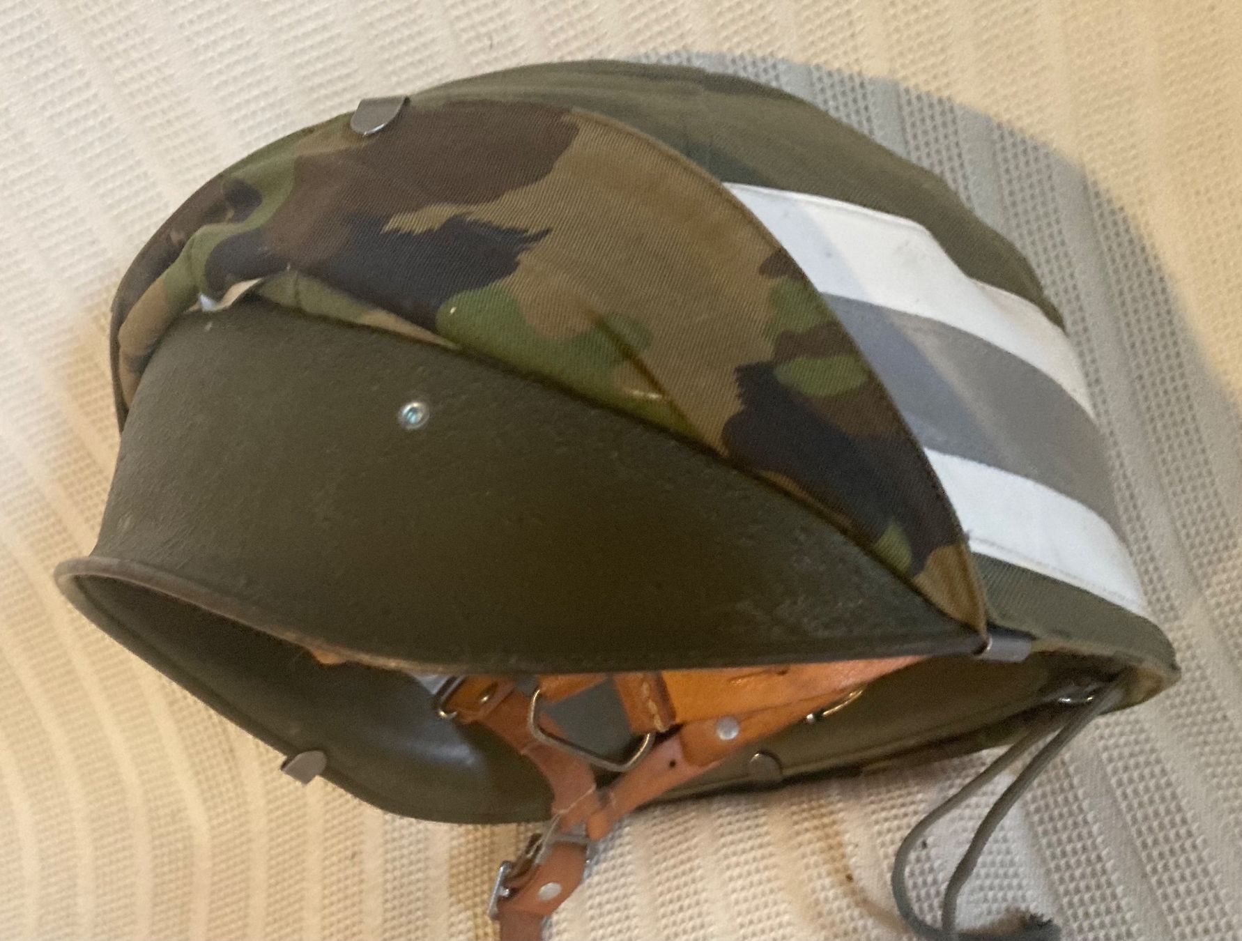 Armée suisse Uniformes & Effets: casque militaire – D'occasion à Bussigny par JPS06 2