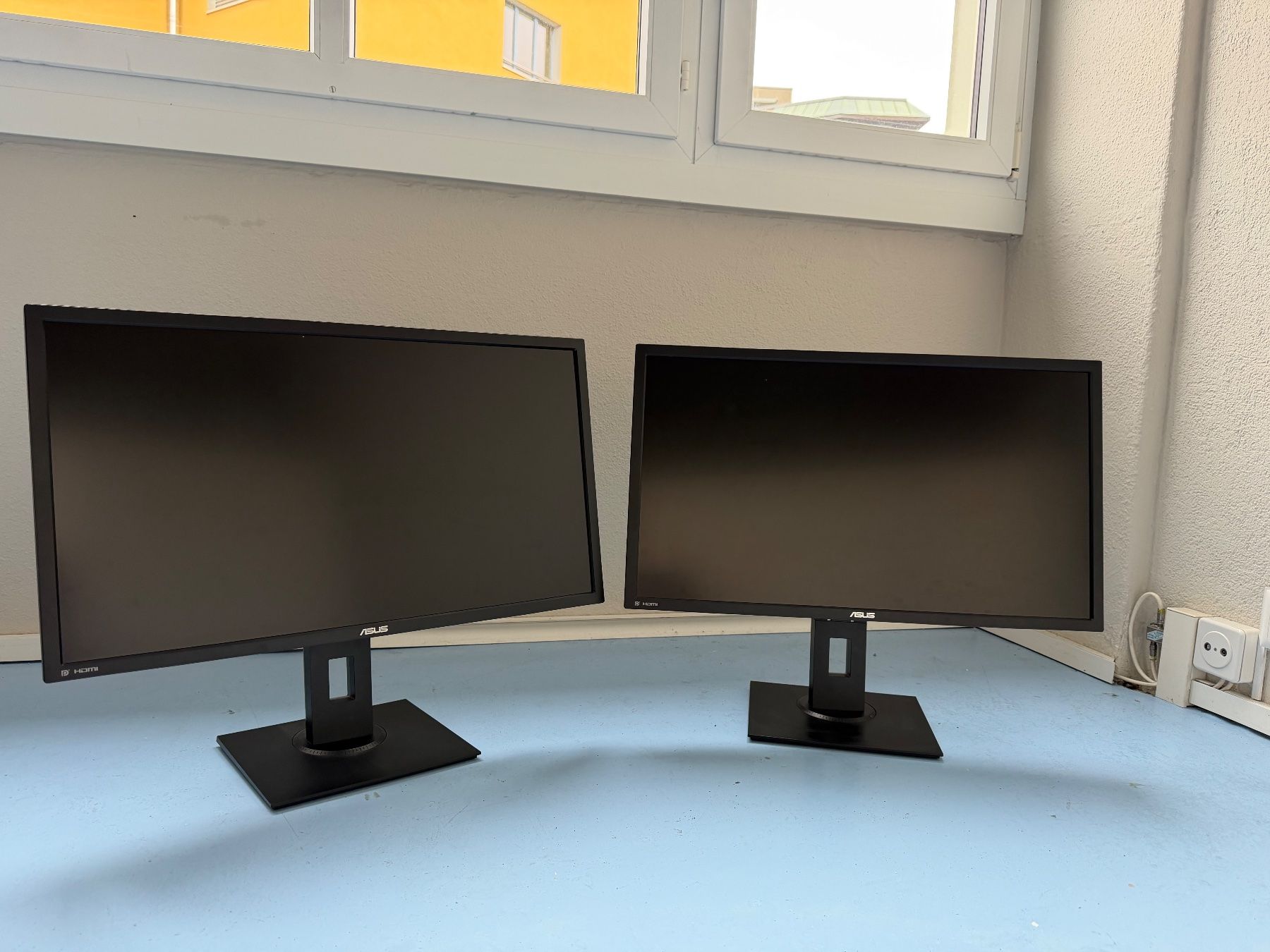 Asus Monitor: 2 ASUS Monitoren – Usato da Zürich venduto da mar_hs6l