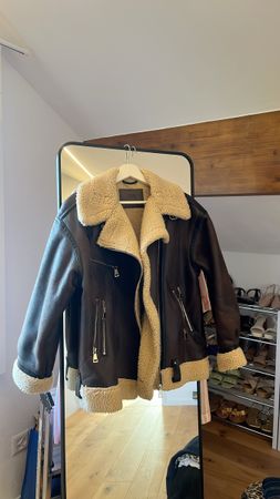 Zara Jacke mit Kunstfell, Grösse XS