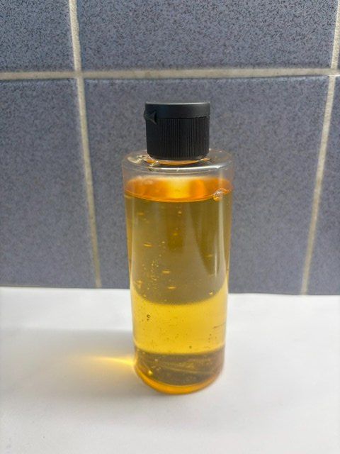 Haarpflegeprodukte: Haarshampoo 200ml ca. 1000Stk. Restposten – Neu (gemäss Beschreibung) aus Zürich von mbi_5bsz