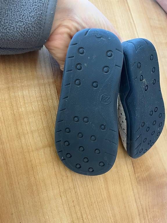 Scarpe da uomo: Hausschuhe von Smile 23 – Usato da Winterthur venduto da Blue028 1