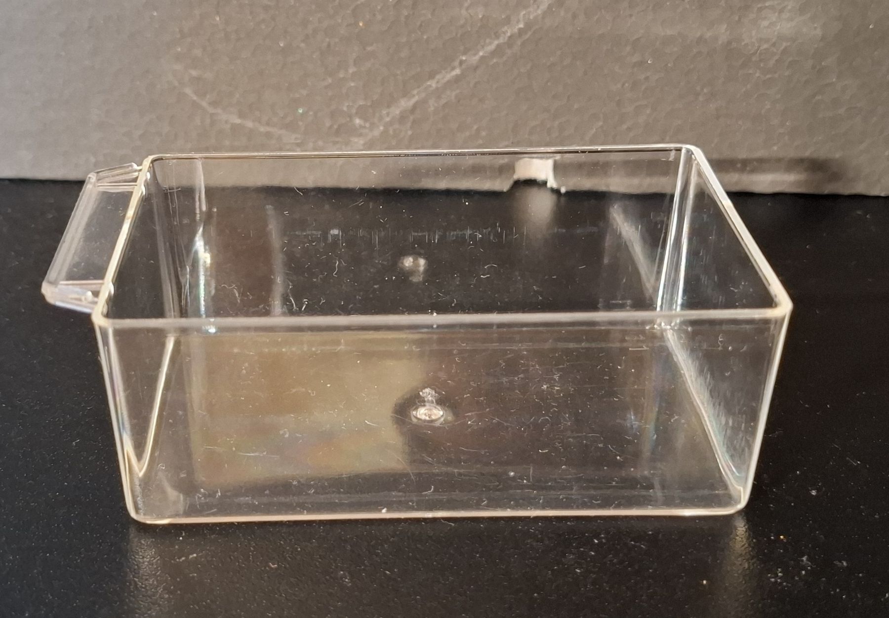 Behälter & Ähnliches: Schubladenbox mit 9 Schubladen, Wandmontage möglich – Gebraucht aus Pagig von Spring14 4