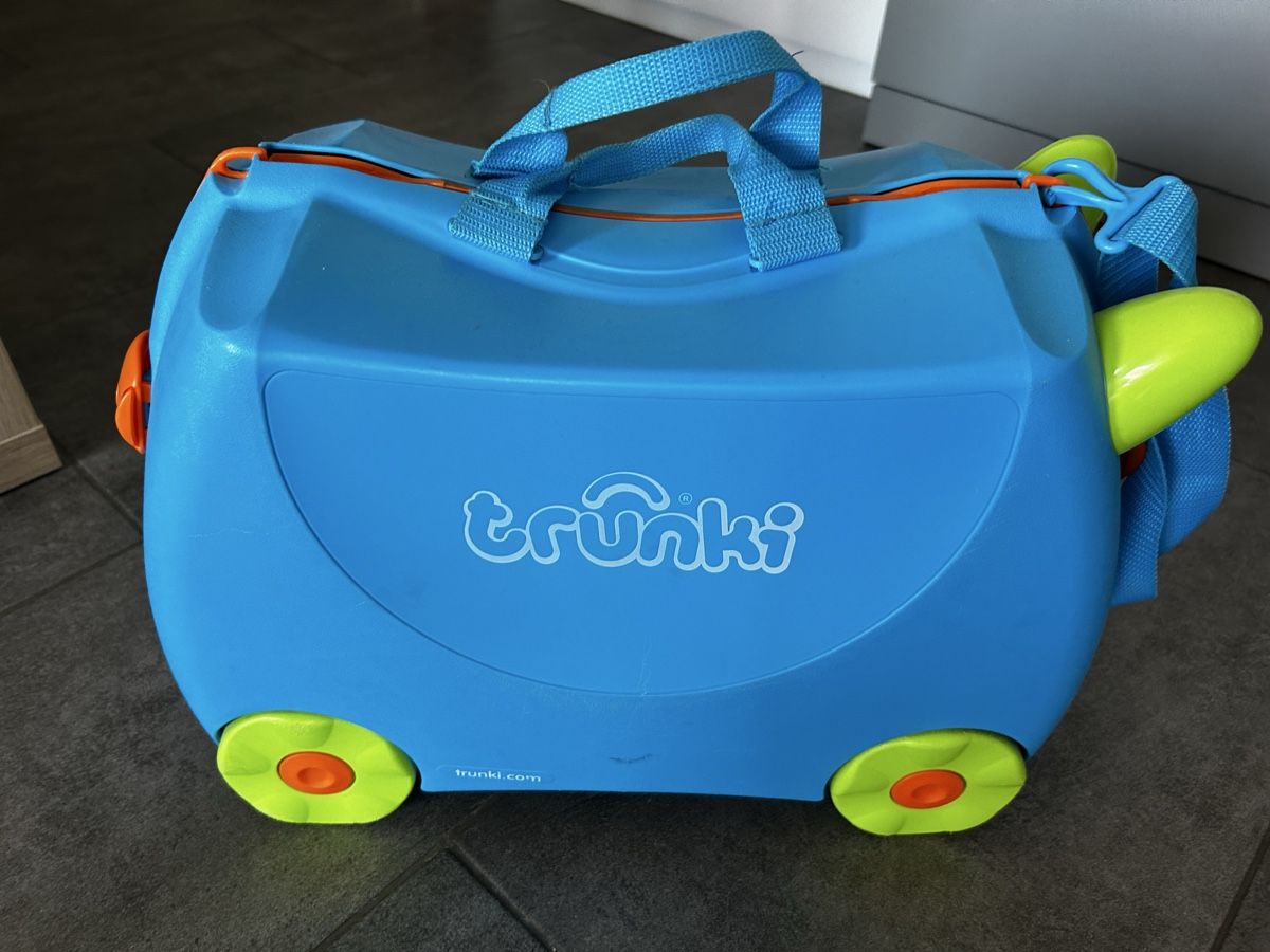Trunki Valigie: Valise enfant Trunki bleu – Usato da Gorgier venduto da hcaroline4 3