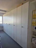 Schrank weiss mit Türen 10 Türen, 4 Meter