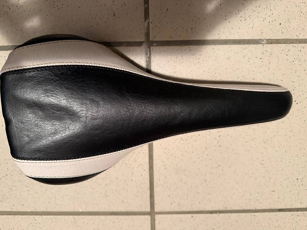 Pièces détachées: Sella bicicletta uomo – D'occasion à Mendrisio par mar_ws8b