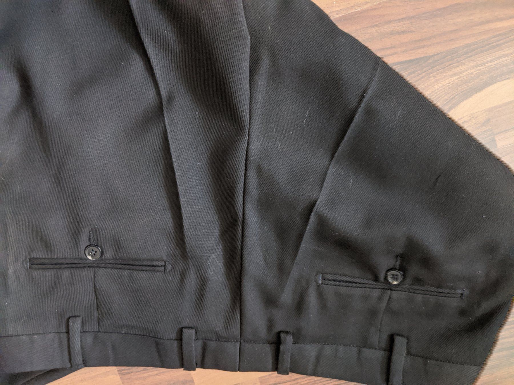 Pantaloni: HERRENHOSE  GR 38/33 – Usato da Langnau am Albis venduto da Judithsebi 2