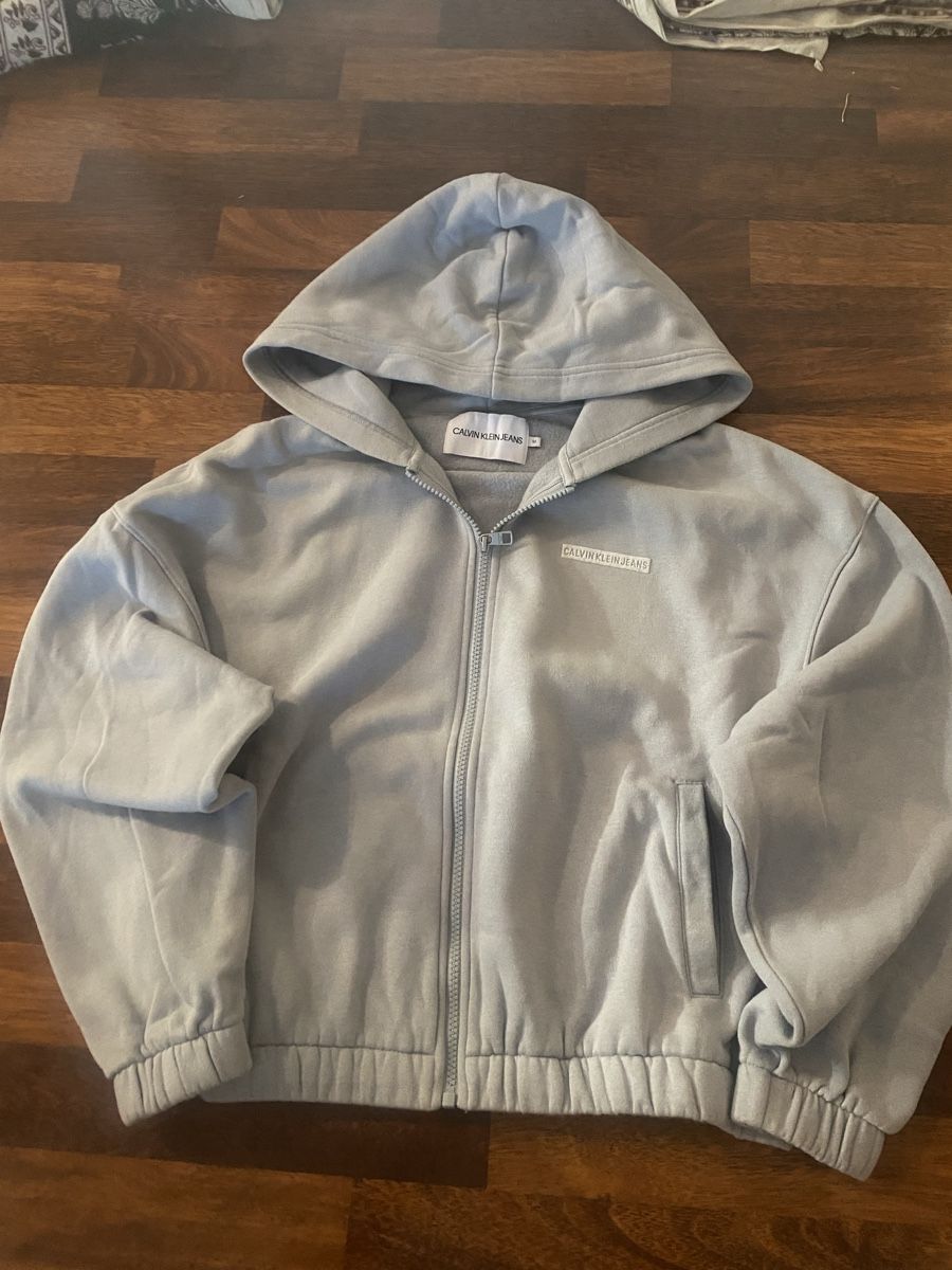 Pullover & Sweatshirts: Calvin Klein – Neu (gemäss Beschreibung) aus Holderbank AG von leooo.sie