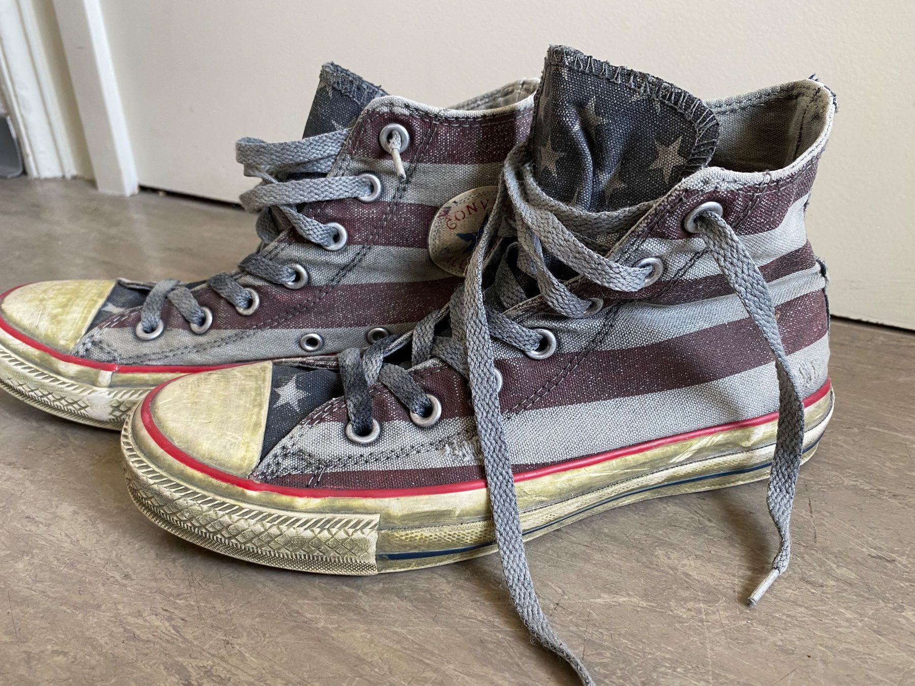 Converse Scarpe da donna: Sneaker Converse distressed, Grösse 5 1/2 (ca. 38-38.5) – Nuovo (secondo la descrizione) da Romanshorn venduto da nordicfitness 1