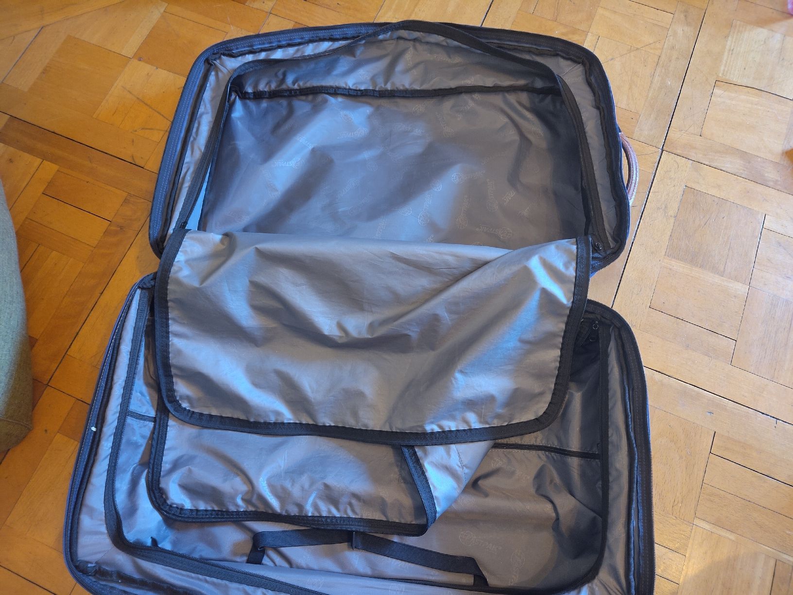 Eastpak Valigie: Eastpak Koffer (M) – Usato da Zürich venduto da mario_8899 1