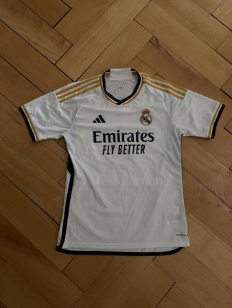 Fussball Trikot Real Madrid Rüdiger 22 Grösse M guter Zustan