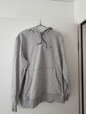 Kapuzenpullover Tommy Hilfiger grau Farbe guter Zustand