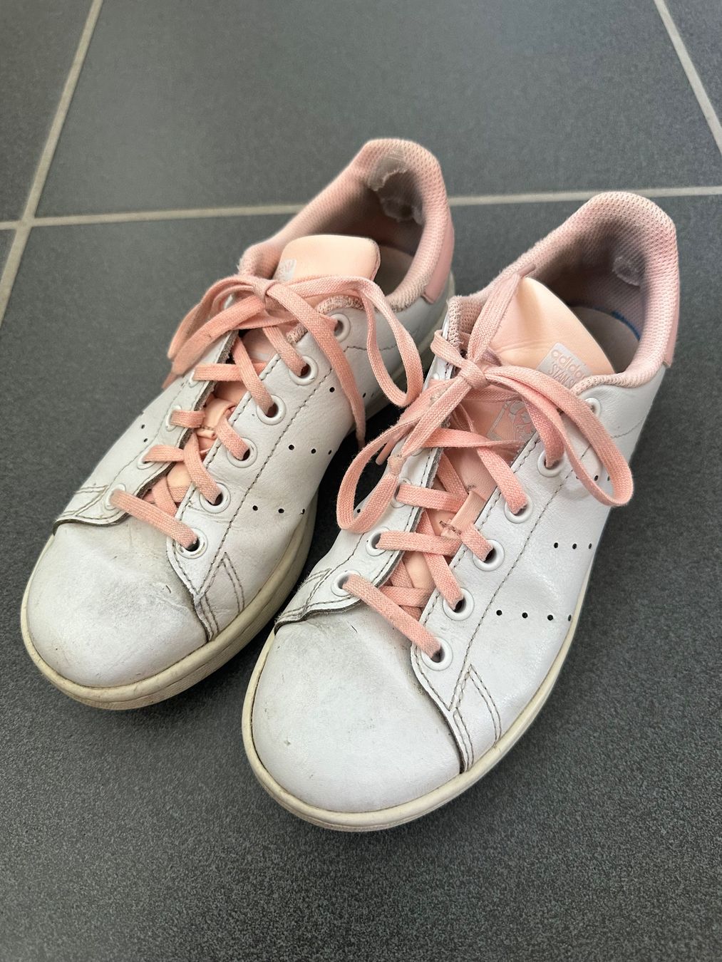 Scarpe per ragazze: 5 Paar Mädchen Sommer Schuhe Gr.36 – Usato da Jonschwil venduto da Tschibo73 5