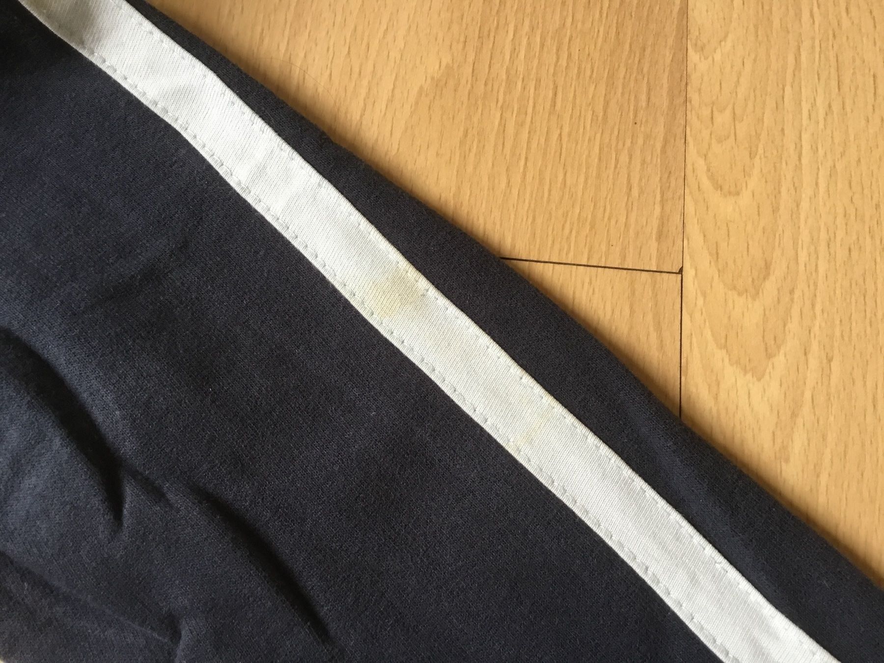 Nike Maglioni & Felpe: Pullover von Nike Gr. 152-158 / Grösse S – Usato da Kreuzlingen venduto da Schuggerman 2