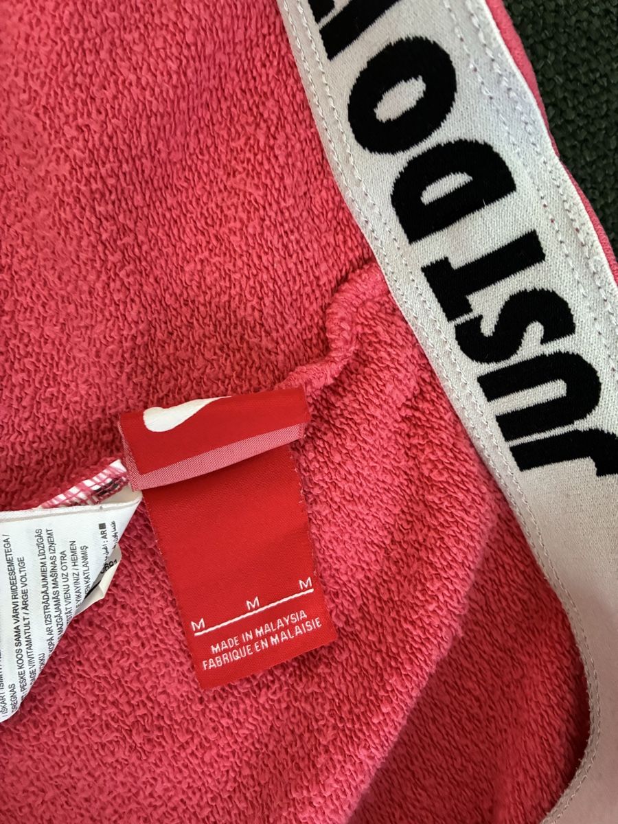 Nike Pantaloni: Nike Shorts – Usato da Kilchberg BL venduto da cha19 2