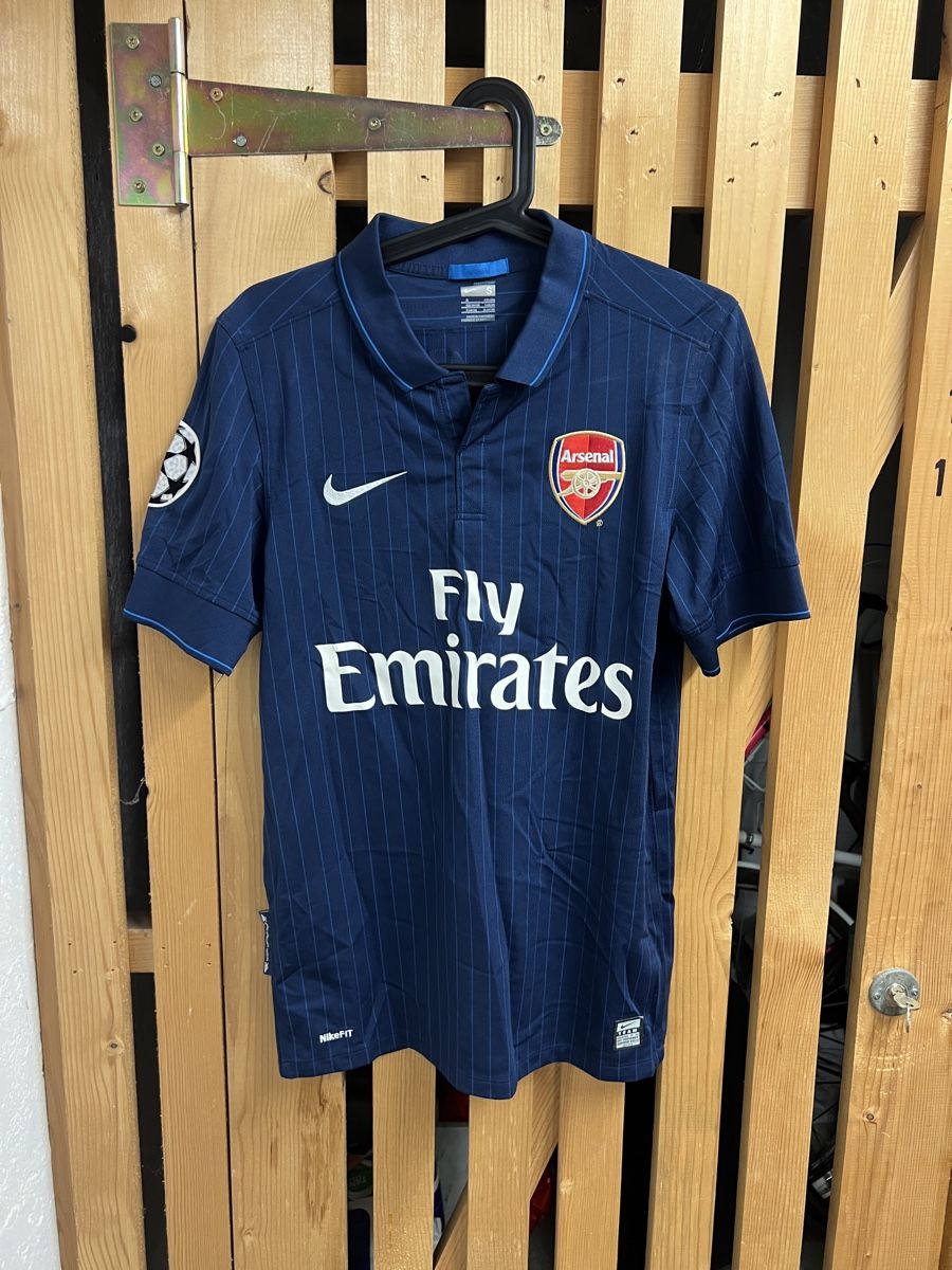 Nike Canottiere & Pantaloni: Arsenal Trikot Nasri 2009-2010 – Usato da Cully venduto da DealerPrice 1
