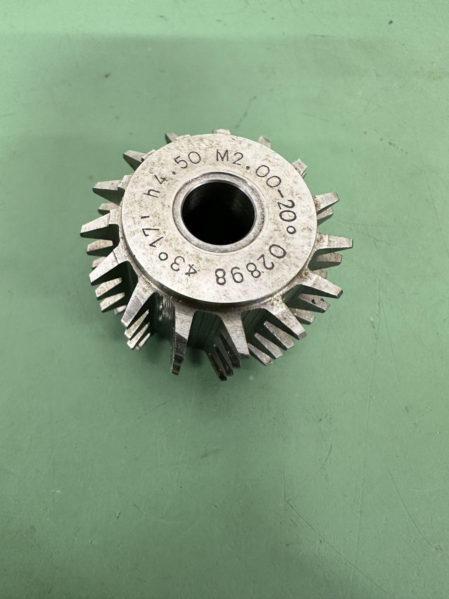Tutti gli attrezzi: Mikron Gear Hobbing Cutter M2. HSS – Usato da Aarberg venduto da SNMachines
