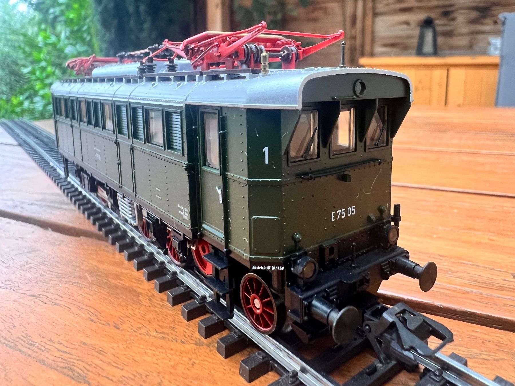 Märklin Modellini di ferrovie: DR BR E 75 Märklin 34750 H0 – Nuovo e nell'imballaggio originale da Gelterkinden venduto da Railroader 3